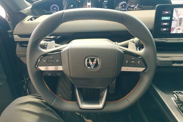 Used CHANGAN UNI-V 2022 2.0T Sporty Version Steering Wheel
