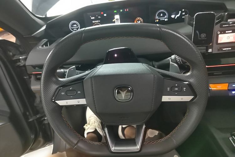 Used CHANGAN UNI-V 2022 1.5T Prestige Version Steering Wheel