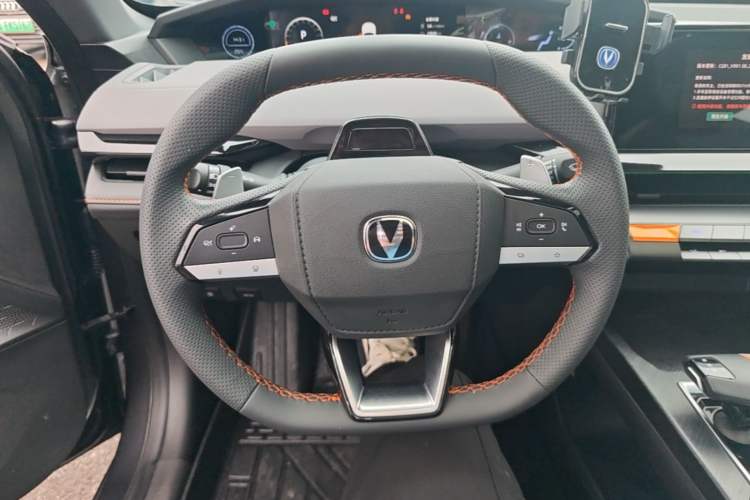 Used CHANGAN UNI-V 2022 1.5T Prestige Version Steering Wheel