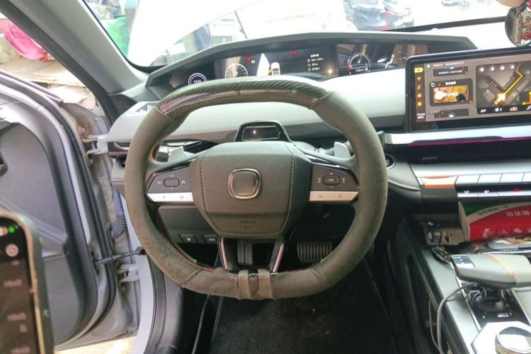 Used CHANGAN UNI-V 2022 1.5T Prestige Version Steering Wheel