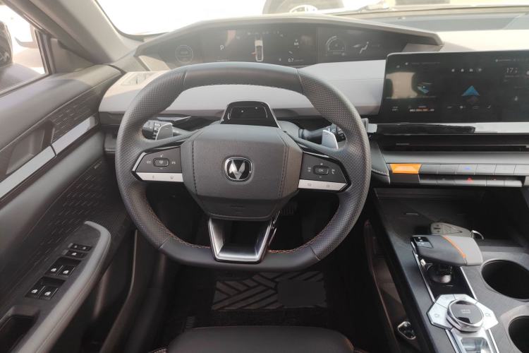 Used CHANGAN UNI-V 2022 1.5T Smart Navigation Version Steering Wheel