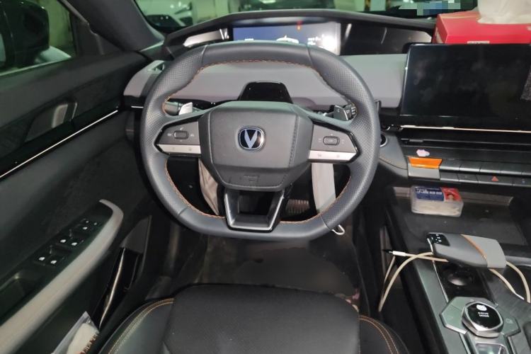 Used CHANGAN UNI-V 2022 1.5T Prestige Version Steering Wheel