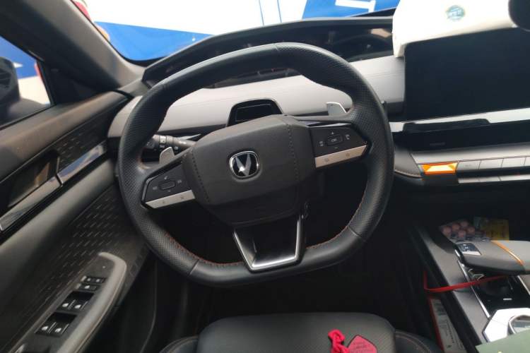 Used CHANGAN UNI-V 2022 1.5T Prestige Version Steering Wheel