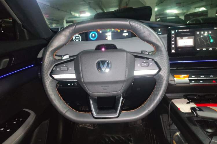 Used CHANGAN UNI-V 2022 1.5T Prestige Version Steering Wheel