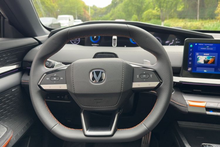 Used CHANGAN UNI-V 2022 2.0T Leading-Speed Edition Steering Wheel