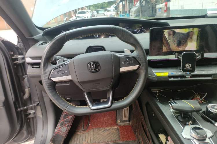 Used CHANGAN UNI-V 2022 1.5T Sport Edition Steering Wheel