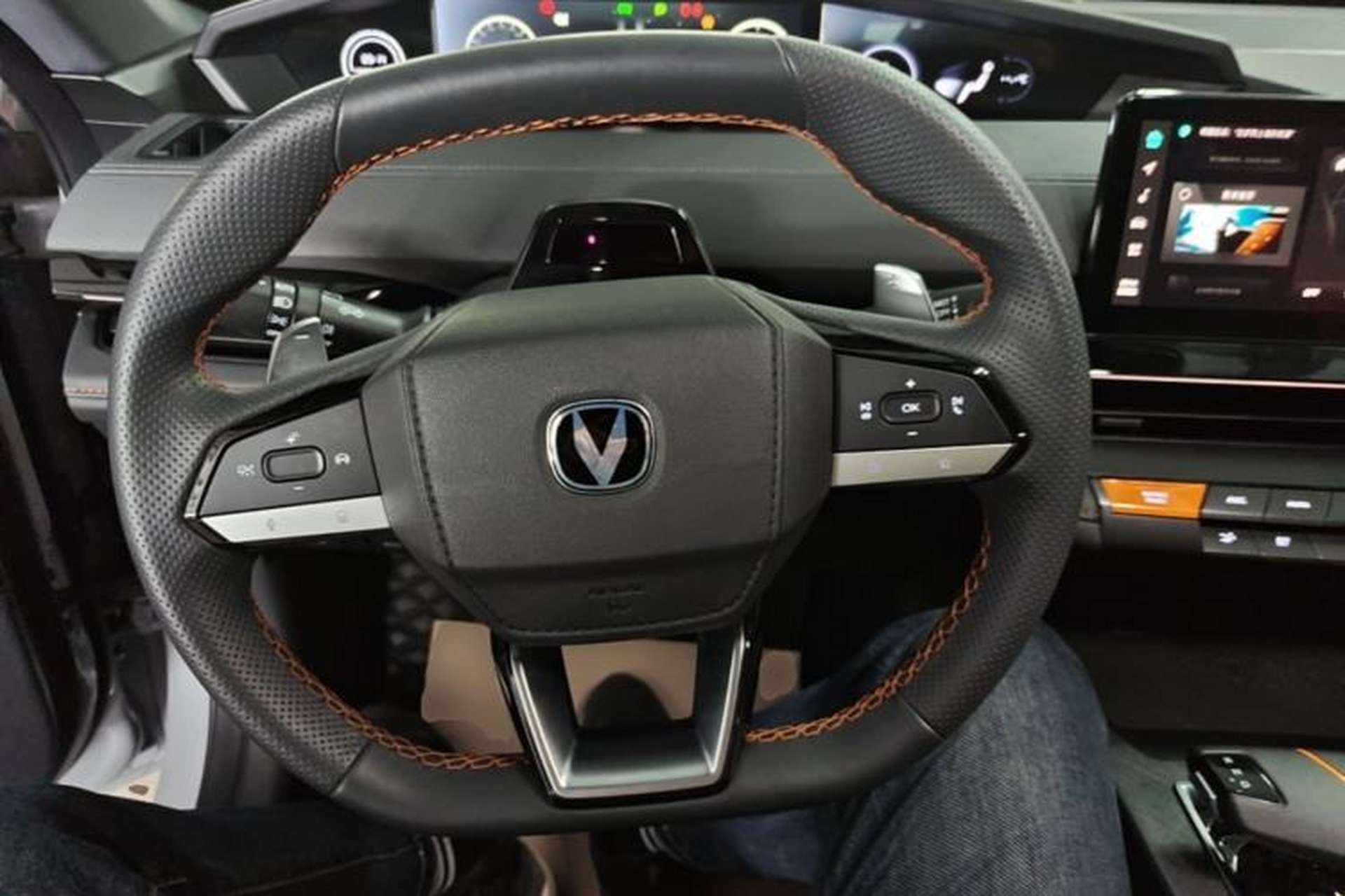 Used CHANGAN UNI-V 2022 1.5T Prestige Version Steering Wheel