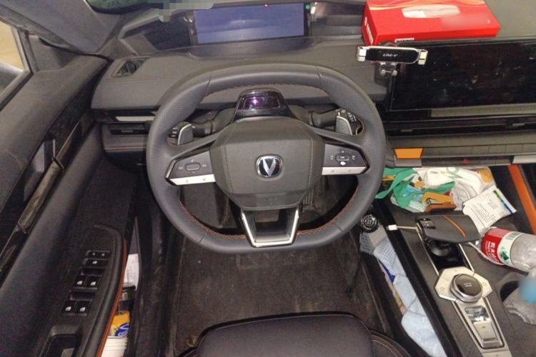 Used CHANGAN UNI-V 2022 1.5T Prestige Version Steering Wheel