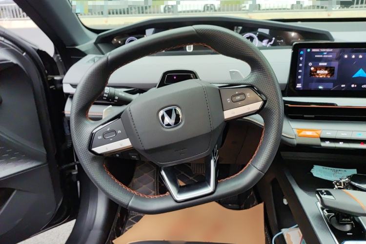 Used CHANGAN UNI-V 2022 1.5T Prestige Version Steering Wheel