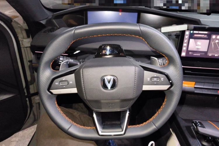 Used CHANGAN UNI-V 2022 1.5T Prestige Version Steering Wheel