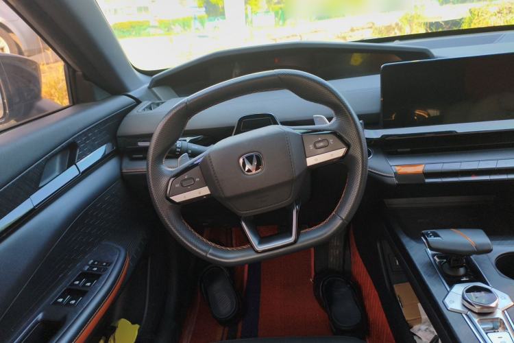 Used CHANGAN UNI-V 2022 1.5T Prestige Version Steering Wheel