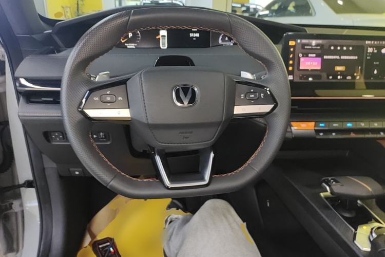 Used CHANGAN UNI-V 2022 1.5T Smart Navigation Version Steering Wheel