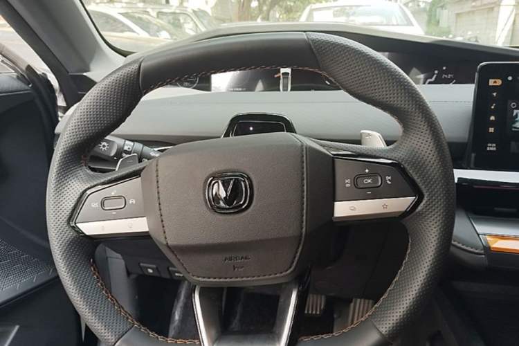 Used CHANGAN UNI-V 2022 1.5T Prestige Version Steering Wheel