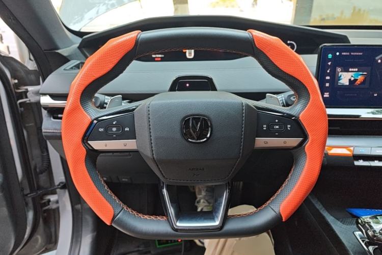 Used CHANGAN UNI-V 2022 2.0T Leading-Speed Edition Steering Wheel