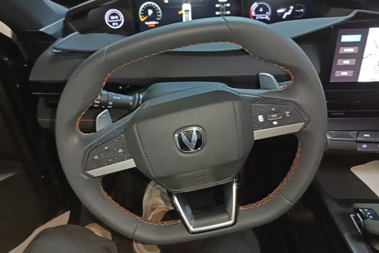 Used CHANGAN UNI-V 2022 2.0T Sporty Version Steering Wheel