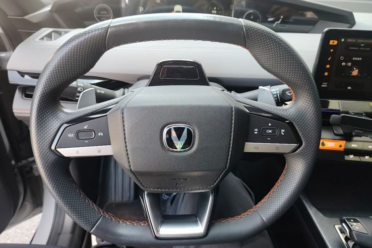 Used CHANGAN UNI-V 2022 1.5T Prestige Version Steering Wheel