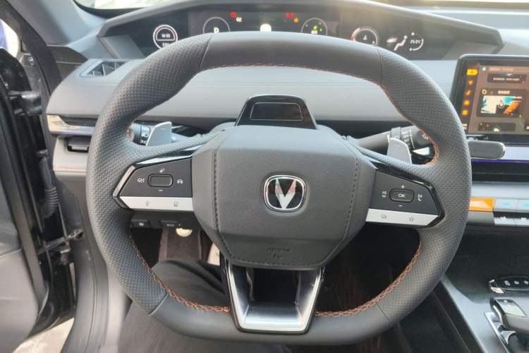 Used CHANGAN UNI-V 2022 1.5T Prestige Version Steering Wheel