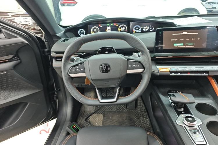 Used CHANGAN UNI-V 2022 1.5T Smart Navigation Version Steering Wheel