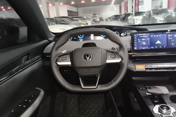 Used CHANGAN UNI-V 2022 1.5T Smart Navigation Version Steering Wheel