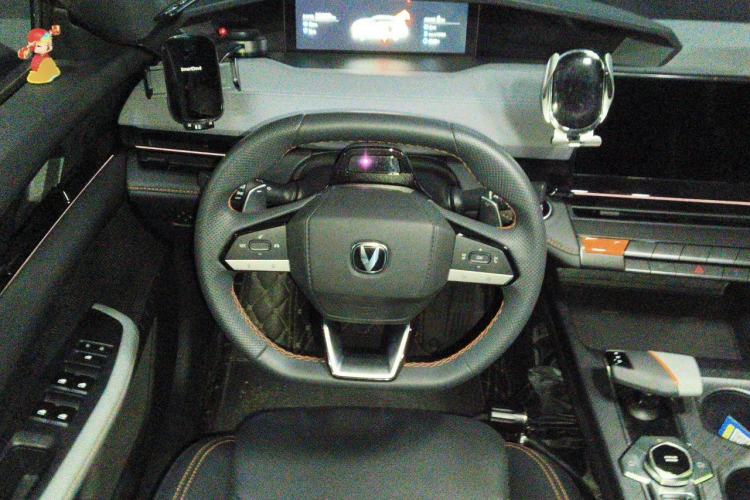 Used CHANGAN UNI-V 2022 1.5T Prestige Version Steering Wheel