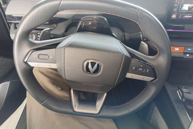 Used CHANGAN UNI-V 2022 1.5T Prestige Version Steering Wheel