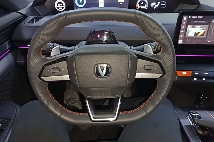 Used CHANGAN UNI-V 2022 1.5T Prestige Version Steering Wheel