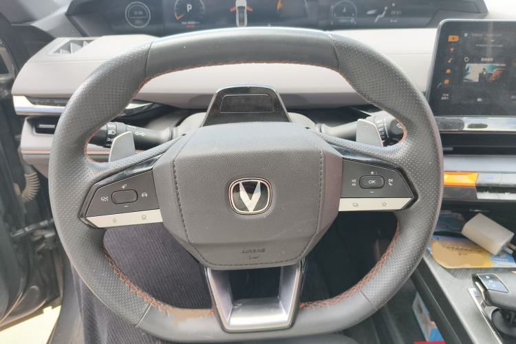 Used CHANGAN UNI-V 2022 1.5T Prestige Version Steering Wheel