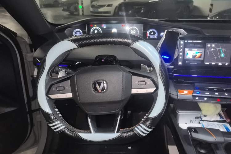 Used CHANGAN UNI-V 2022 1.5T Prestige Version Steering Wheel