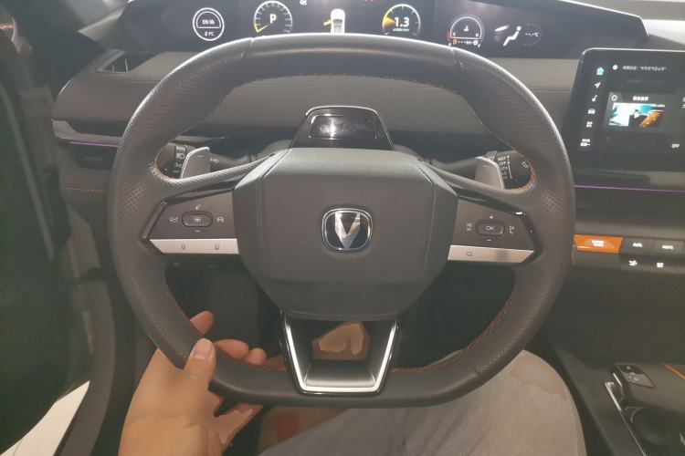Used CHANGAN UNI-V 2022 2.0T Leading-Speed Edition Steering Wheel