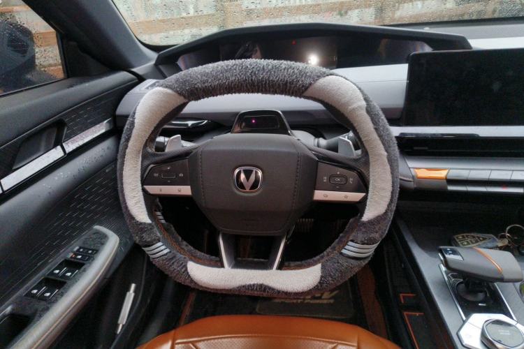 Used CHANGAN UNI-V 2022 1.5T Prestige Version Steering Wheel