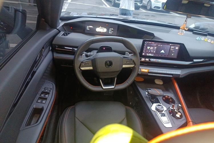 Used CHANGAN UNI-V 2022 1.5T Prestige Version Steering Wheel