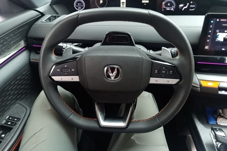 Used CHANGAN UNI-V 2022 1.5T Prestige Version Steering Wheel