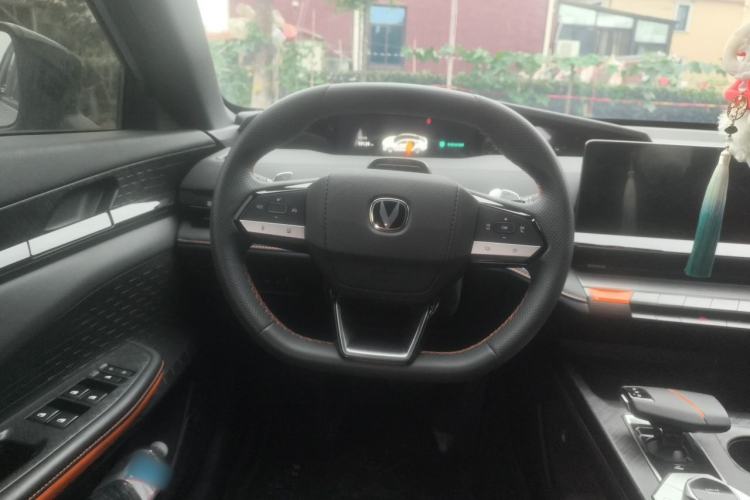 Used CHANGAN UNI-V 2022 1.5T Prestige Version Steering Wheel