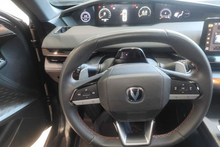 Used CHANGAN UNI-V 2022 1.5T Prestige Version Steering Wheel