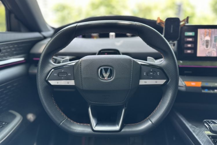Used CHANGAN UNI-V 2022 1.5T Prestige Version Steering Wheel