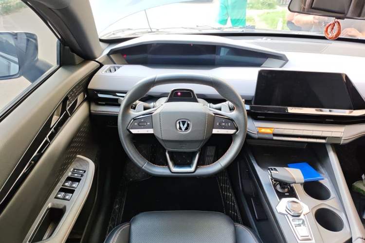 Used CHANGAN UNI-V 2022 1.5T Prestige Version Steering Wheel