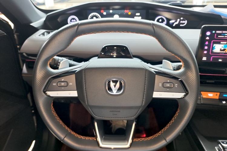 Used CHANGAN UNI-V 2022 1.5T Smart Navigation Version Steering Wheel