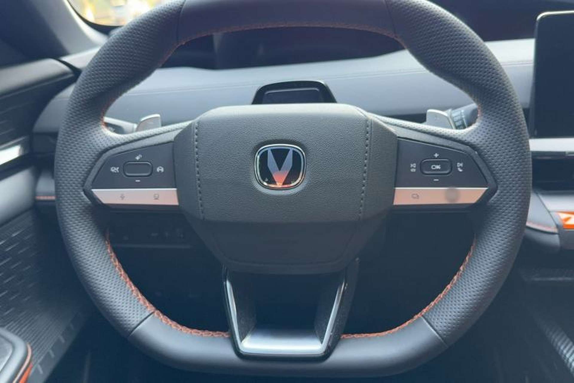 Used CHANGAN UNI-V 2022 1.5T Prestige Version Steering Wheel