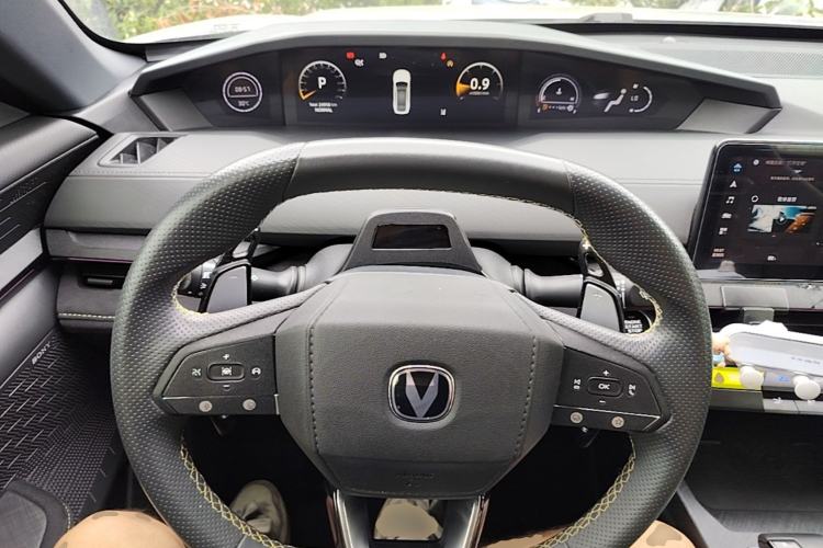 Used CHANGAN UNI-V 2022 2.0T Leading-Speed Edition Steering Wheel