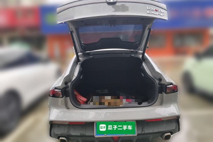 Used CHANGAN UNI-V 2022 1.5T Prestige Version Trunk