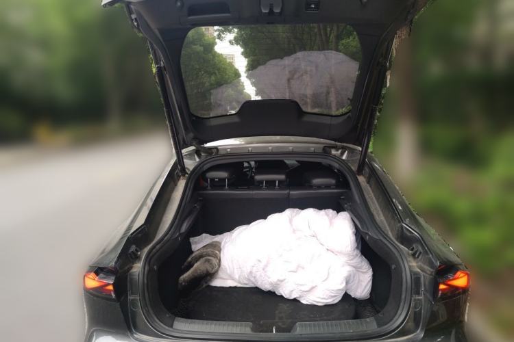 Used CHANGAN UNI-V 2022 1.5T Prestige Version Trunk