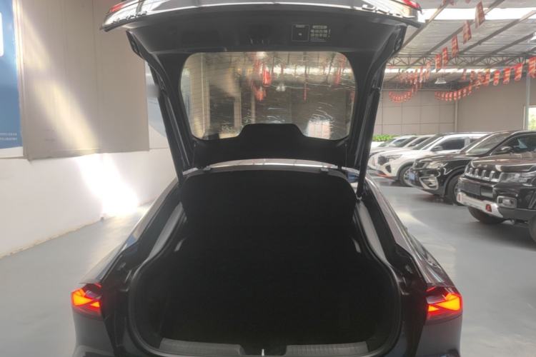 Used CHANGAN UNI-V 2022 1.5T Sport Edition Trunk