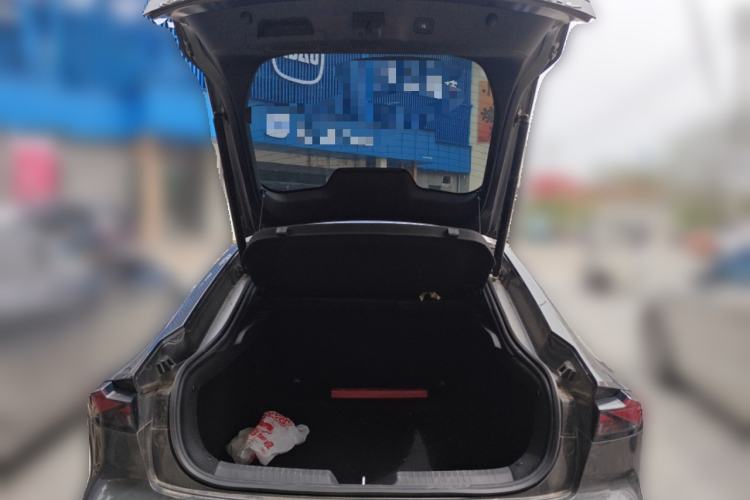 Used CHANGAN UNI-V 2022 1.5T Prestige Version Trunk
