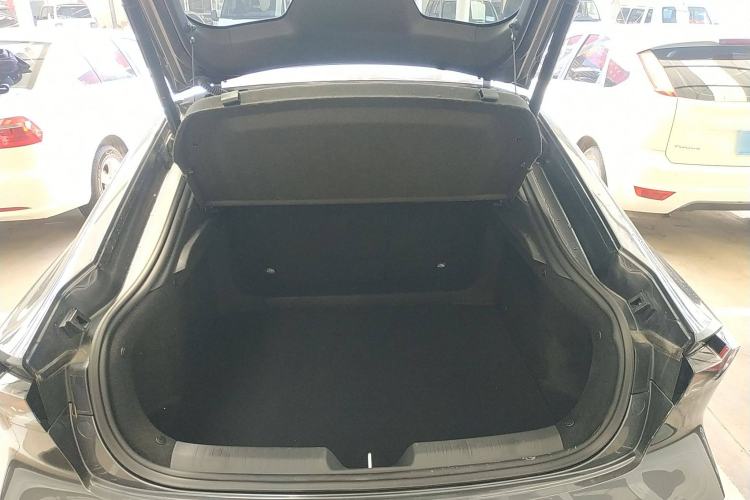 Used CHANGAN UNI-V 2022 2.0T Sporty Version Trunk