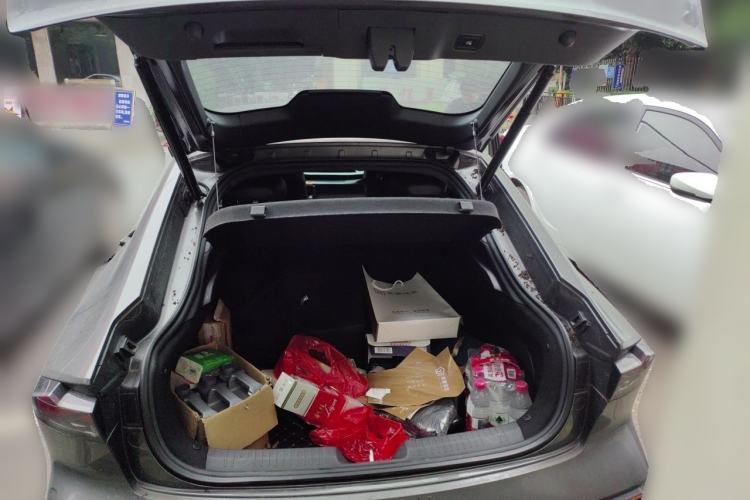 Used CHANGAN UNI-V 2022 1.5T Sport Edition Trunk