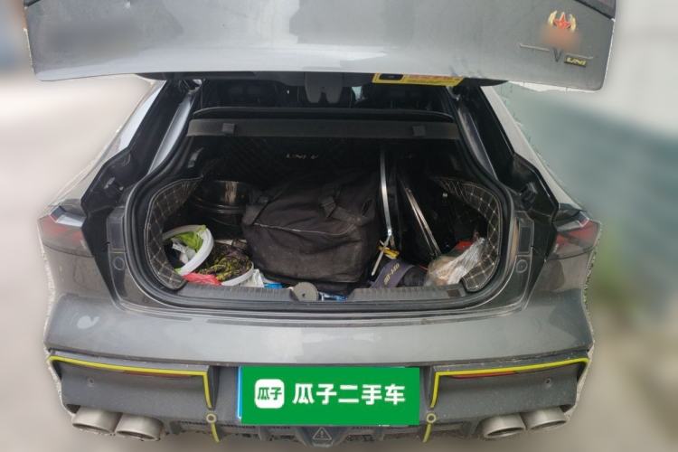 Used CHANGAN UNI-V 2022 1.5T Sport Edition Trunk