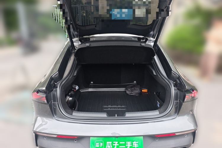 Used CHANGAN UNI-V 2022 1.5T Prestige Version Trunk
