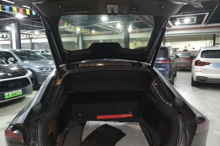 Used CHANGAN UNI-V 2022 1.5T Smart Navigation Version Trunk