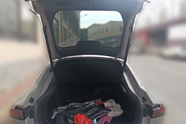 Used CHANGAN UNI-V 2022 1.5T Prestige Version Trunk