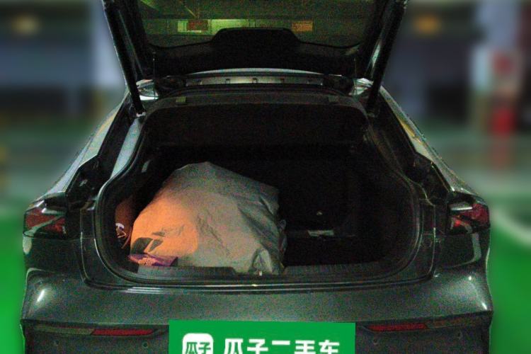 Used CHANGAN UNI-V 2022 1.5T Prestige Version Trunk